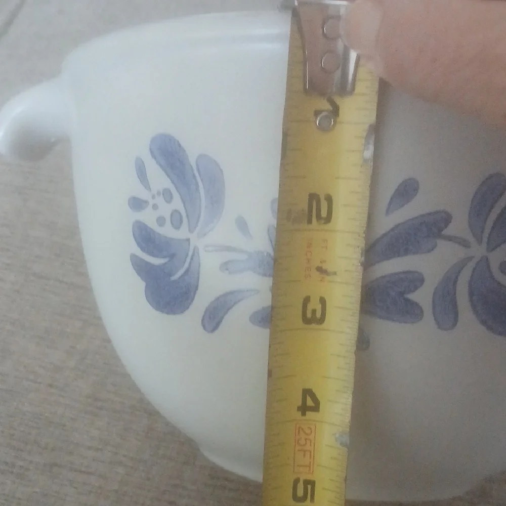 Pfaltzgraff Yorktowne Bowl with Blue Floral Design
